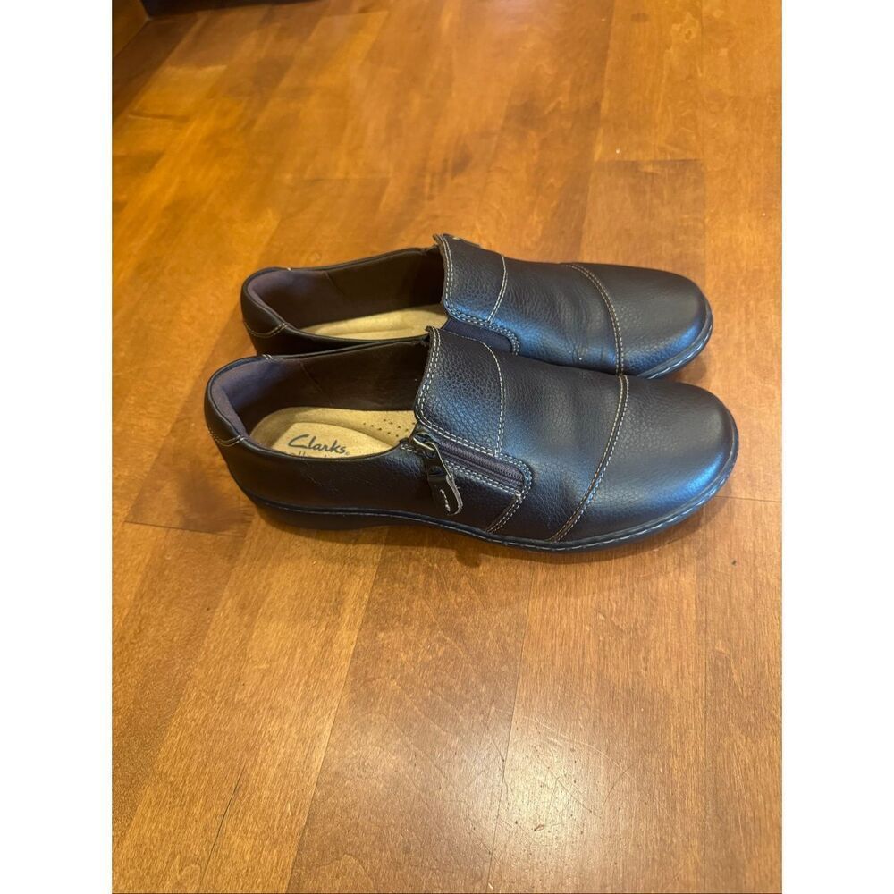 Clarks Collection Women’s 8.5M Black Leather Slip On Comfort Shoes Side Zip Casu
